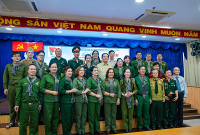TRIỂN LÃM TEM, KỶ VẬT CÁCH MẠNG VỚI CHỦ ĐỀ “QUÂN ĐỘI NHÂN DÂN VIỆT NAM ANH HÙNG” VÀ TỌA ĐÀM, GIAO LƯU VỚI CÁC NHÂN CHỨNG LỊCH SỬ
